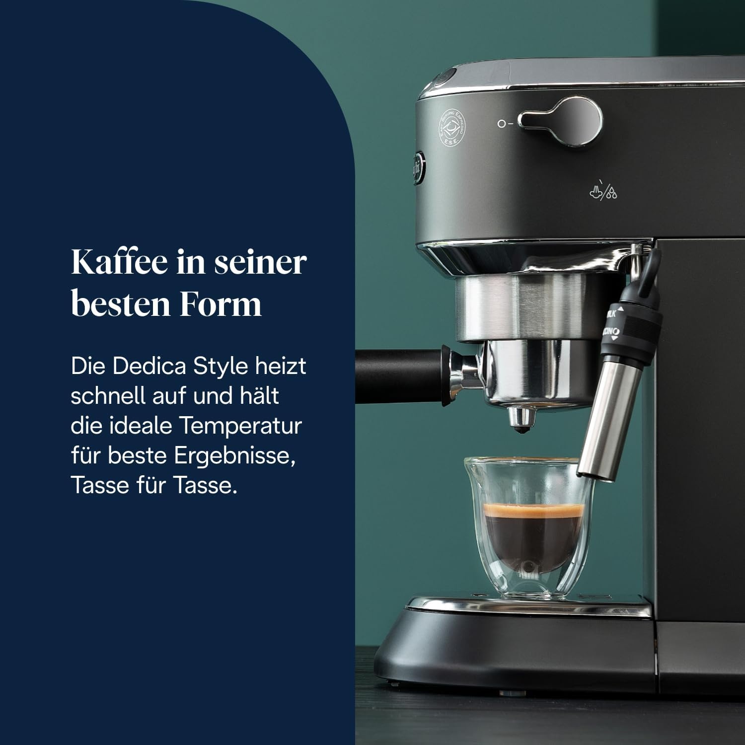 image:imageDeLonghi Dedica Style Espressomaschine mit Manuellem MilchaufschumerSchwarz