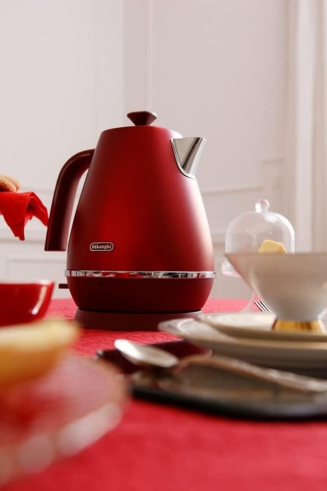 image:imageDeLonghi Distinta Flair Wasserkocher KBI2001S 17 L Herausnehmbarer Kalkfilter Finesse SilverWasserkocher Glamour Red
