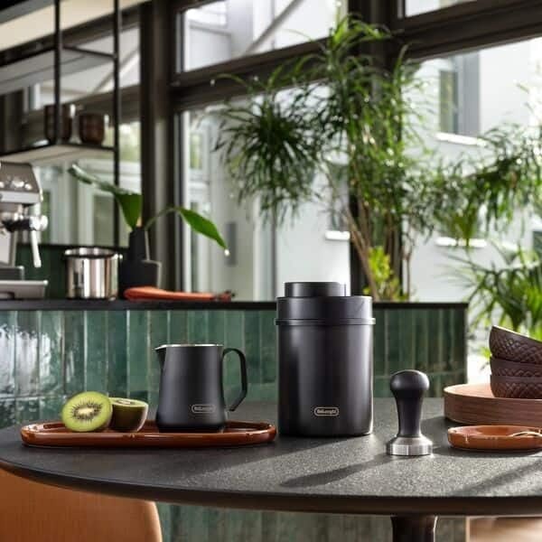 image:imageDeLonghi VakuumKaffeebehlter DLSC063 Entkalker fr Kaffeemaschinen und Kaffeevollautomaten Vakuumbehlter zur Kaffeeaufbewahrung von Kaffeebohnen und gemahlenen Kaffee mit Integrierter AnzeigeMetall